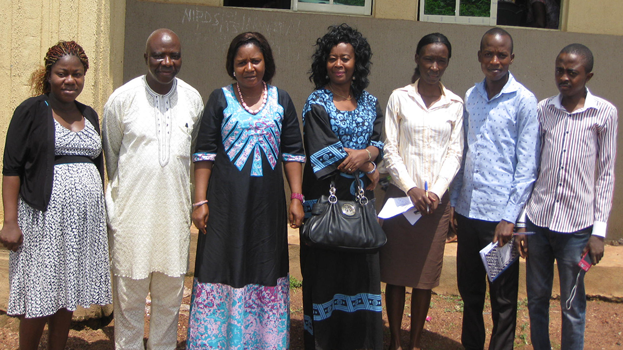 Group picture of ACERDEN and ENSACA team during the activities in Ako Nike Community